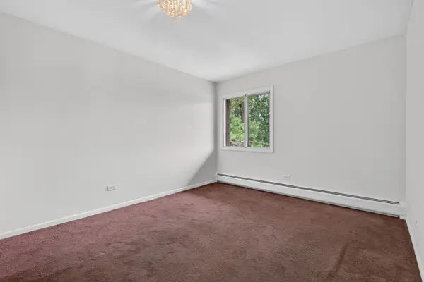 9540 Mayfield AVE #S307, Oak Lawn, IL 60453