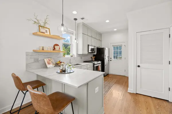 2148 N Sawyer AVE #2S, Chicago, IL 60647