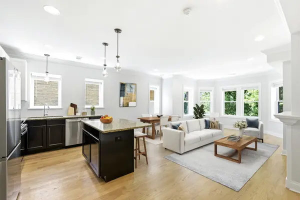 6337 N Oakley AVE #3, Chicago, IL 60659