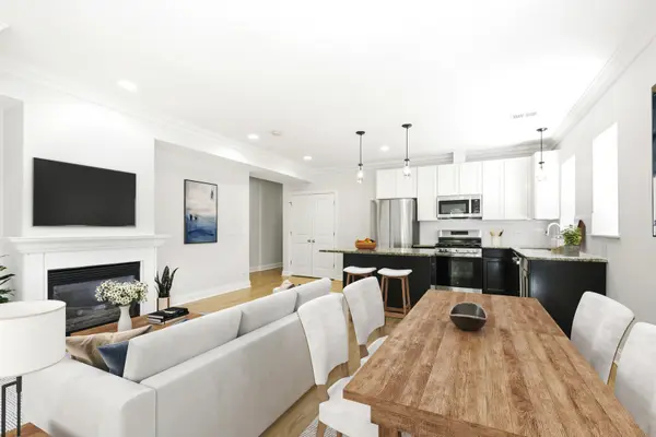 6337 N Oakley AVE #3, Chicago, IL 60659