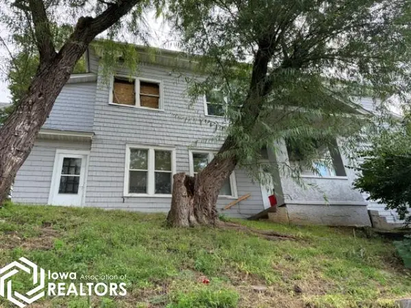 424 N Court ST, Ottumwa, IA 52501