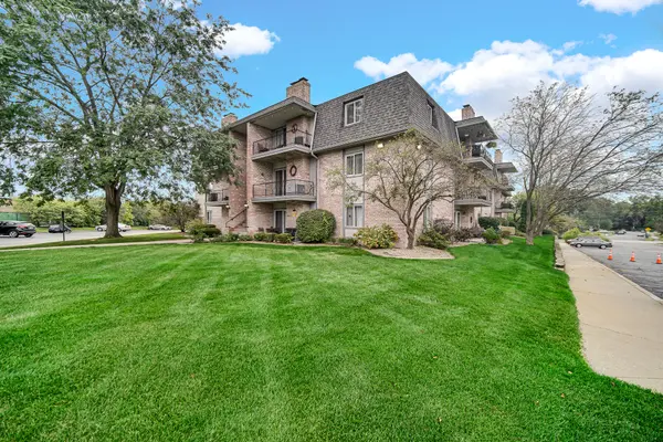 1720 Homan DR #208, Schererville, IN 46375