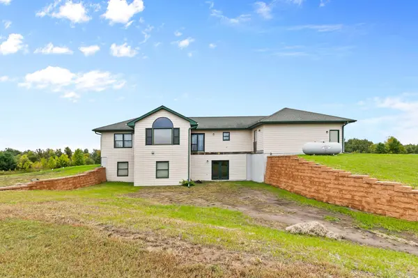 42790 Elmcrest AVE, Harris, MN 55032