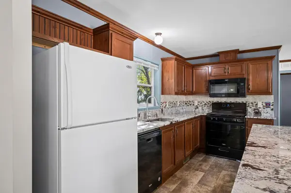 327 Cimarron, Lake Elmo, MN 55042