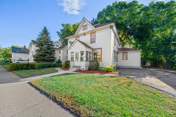815 2nd AVE NW, Faribault, MN 55021