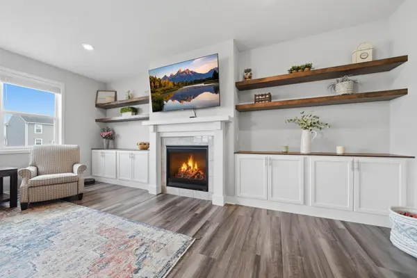 18451 Greenstone WAY, Lakeville, MN 55044