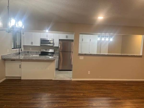 13358 Hughes CT, Apple Valley, MN 55124