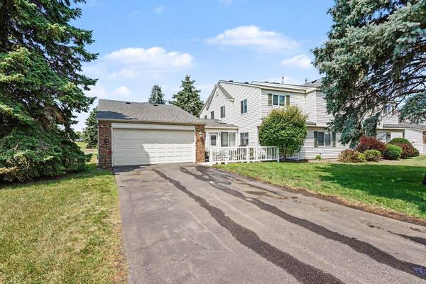 7714 157th ST W, Apple Valley, MN 55124