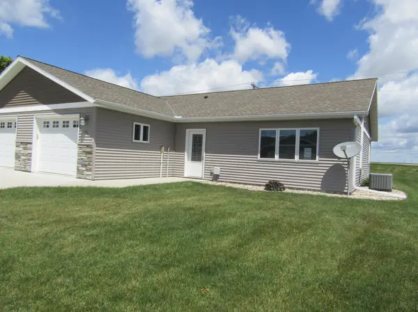 216 Mooney CIR, Granite Falls, MN 56241