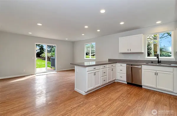 2325 Cherry RD, Lake Stevens, WA 98258