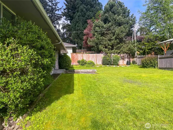 1334 N 180th ST, Shoreline, WA 98133