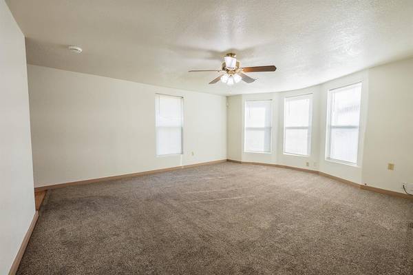 603 E Charles ST, Pauls Valley, OK 73075