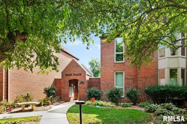 1212 S GRAND Avenue West #222, Springfield, IL 62704-0000