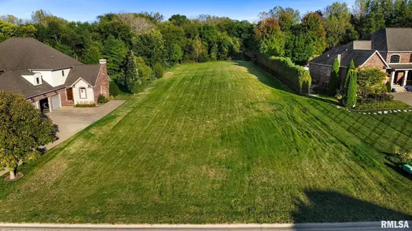 2247 W AUGUSTA DR, Dunlap, IL 61525