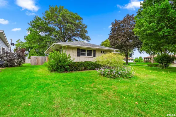 74 MAPLE CT, Galesburg, IL 61401