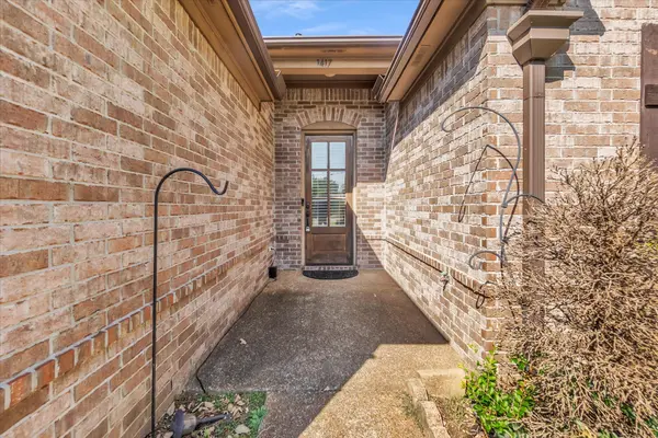 1417 Pisgah Rd, Cordova, TN 38016