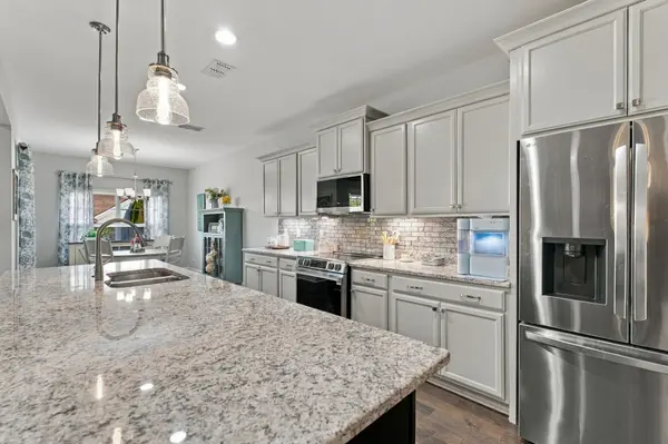 2341 Stonecenter Ln, Murfreesboro, TN 37128