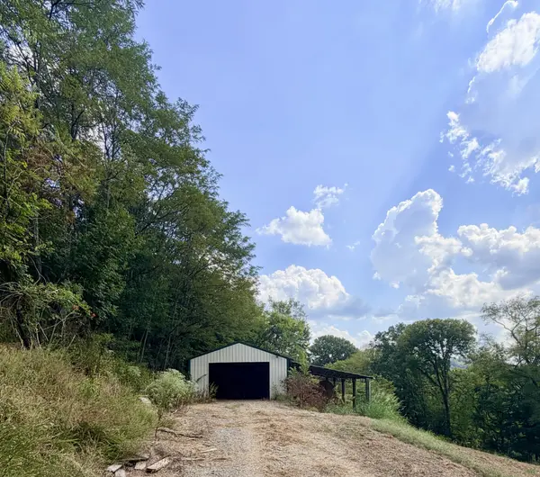 573 Happy Valley Rd, Bell Buckle, TN 37020