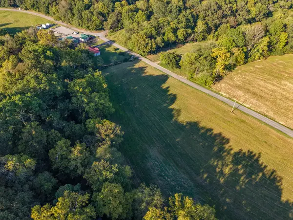 1 Shelter Branch, Charlotte, TN 37036
