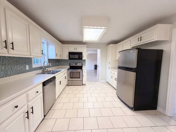 407 Ranch Rd, Portland, TN 37148