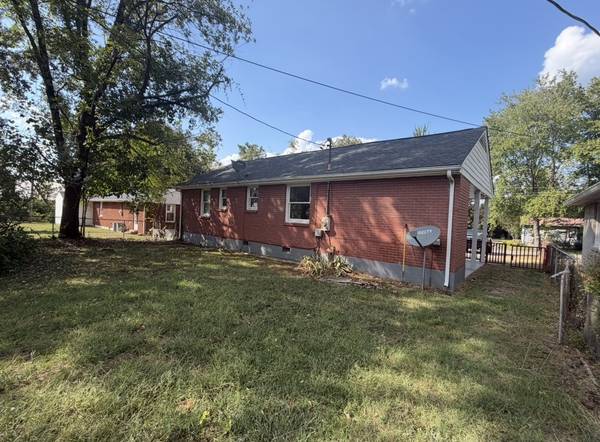 103 Willow St, Ashland City, TN 37015