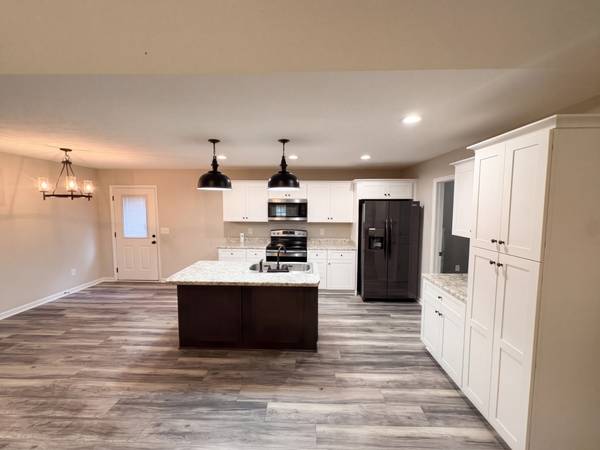 2704 Brent Cir, Cornersville, TN 37047