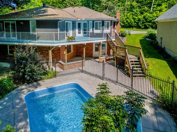 88 Church ST, Penetanguishene, ON L9M 1C7