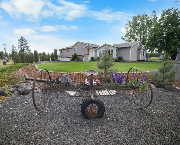 10916 E Rinear Rd, Valleyford, WA 99036