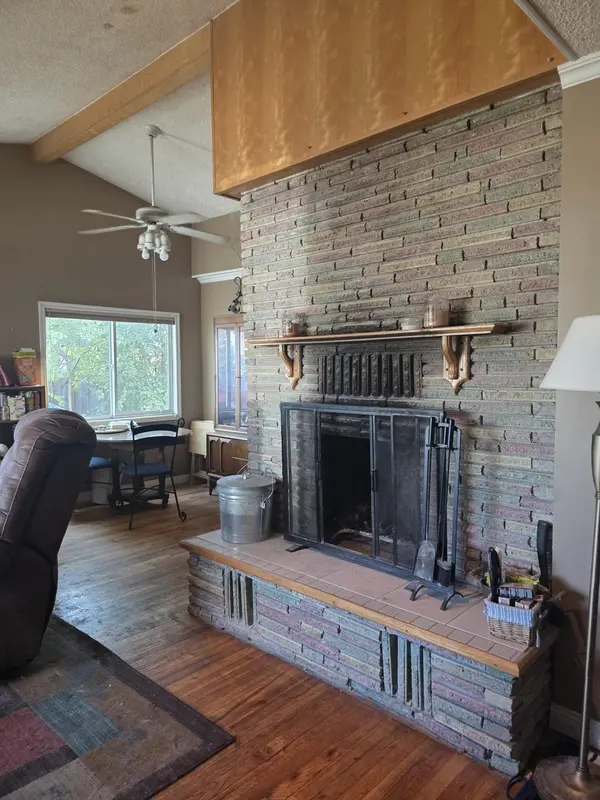 11802 E 16th Ave, Spokane Valley, WA 99206