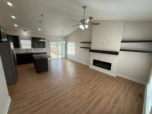 5138 N Toben Dr, Bel Aire, KS 67226