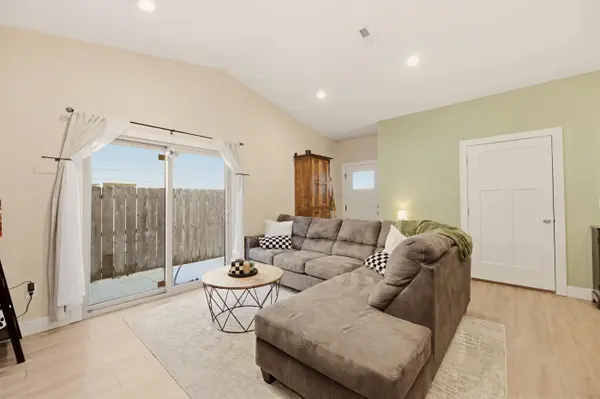 3209 E Aster, Derby, KS 67037-2066