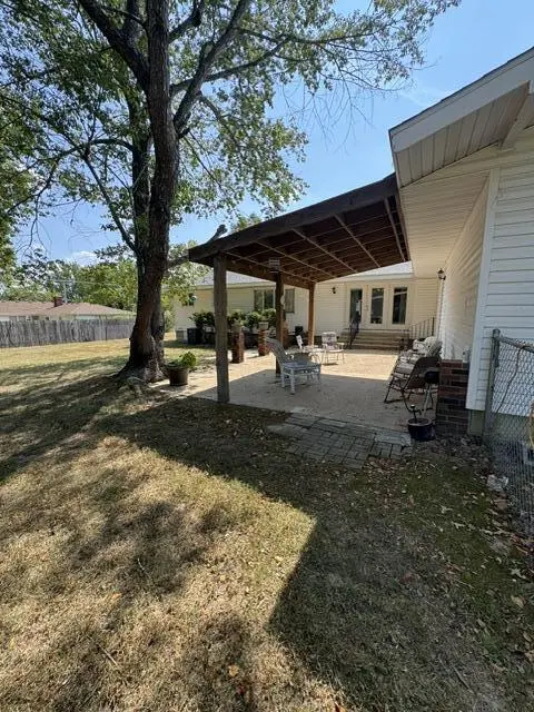 1208 Cooper AVE, Ava, MO 65608