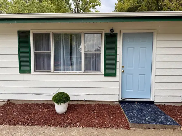 825 Shartel DR, Neosho, MO 64850