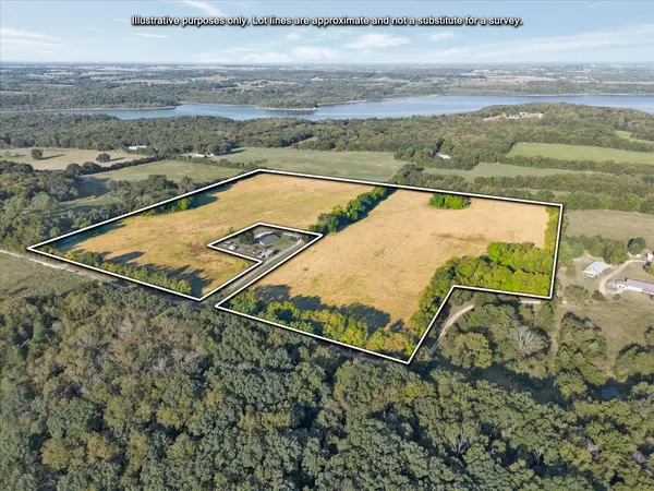 003 S 20th RD, Aldrich, MO 65601