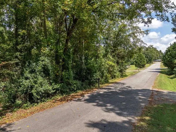 112 Benjamin ST, Greenwood, SC 29646