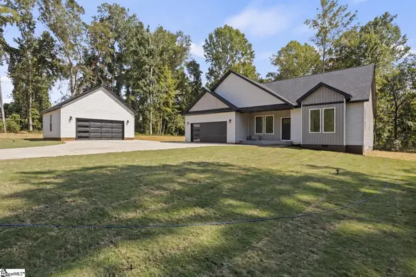 171 Easy ST, Wellford, SC 29385
