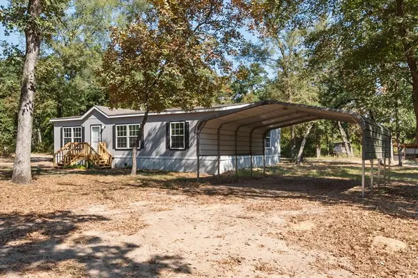 139 PR 440, Buffalo, TX 75831