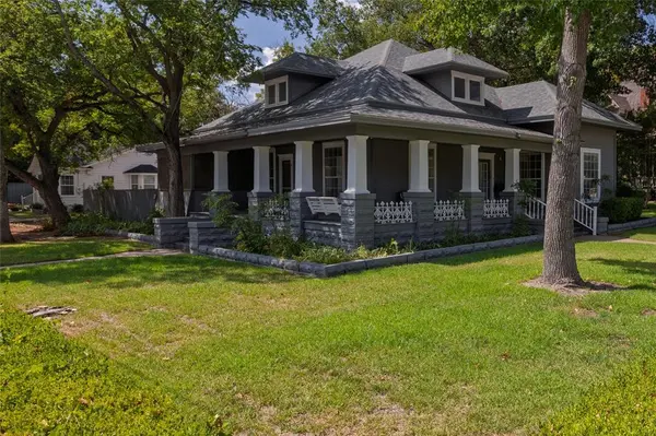401 W Lee, Weatherford, TX 76086