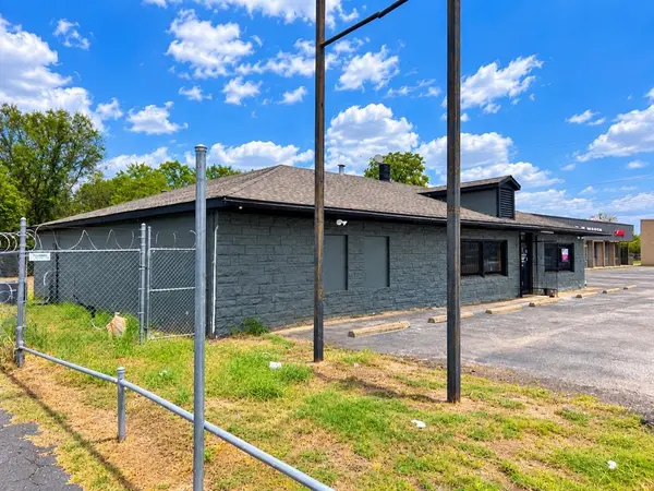 4117 W Marshall Avenue, Longview, TX 75604