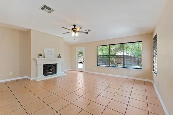 1208 Lochaline LOOP, Pflugerville, TX 78660