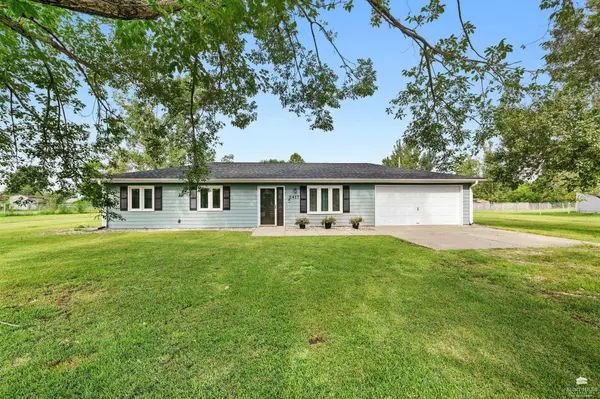 2417 Brookfield DR, Manhattan, KS 66503