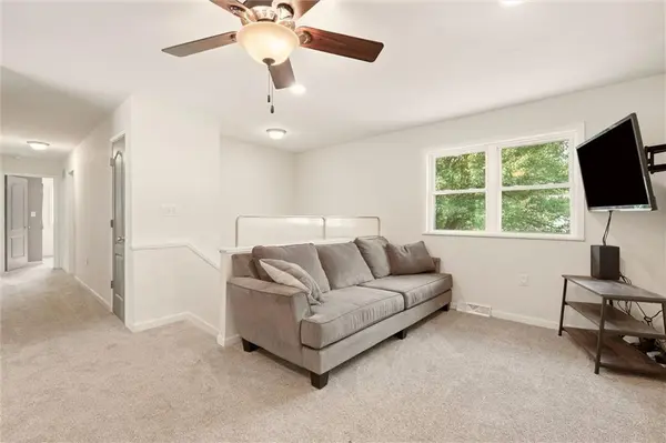 633 Valley Hill DR, Knob Noster, MO 65336