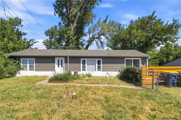 8804 E 47th ST, Kansas City, MO 64129