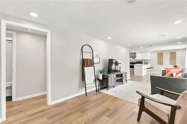 8804 E 47th ST, Kansas City, MO 64129