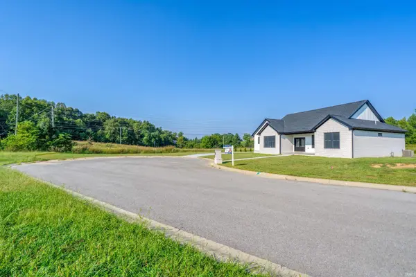 9015 Walter Tell LN, Tell City, IN 47586
