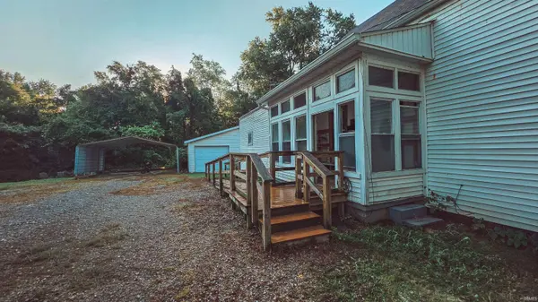 4001 Kratzville RD, Evansville, IN 47710