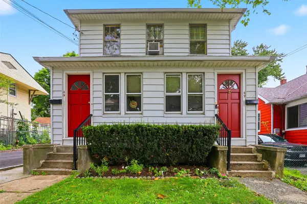 47-49 Sylvan PL, New Rochelle, NY 10801