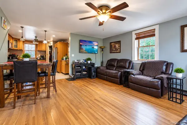 145 Arlington AVE, Valley Stream, NY 11580