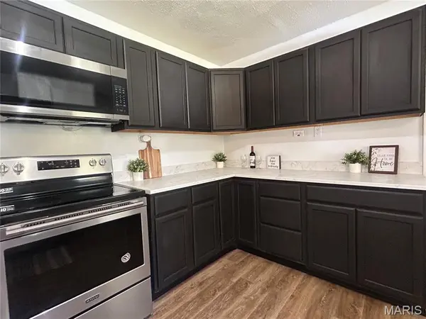 1461 Elmont RD, Sullivan, MO 63080