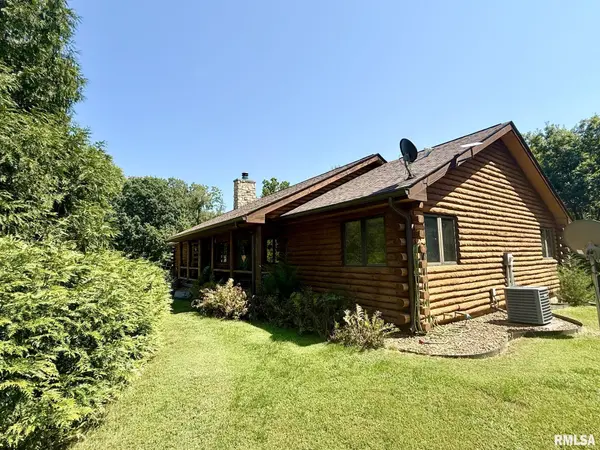 21652 Hideaway Estates RD, Petersburg, IL 62675
